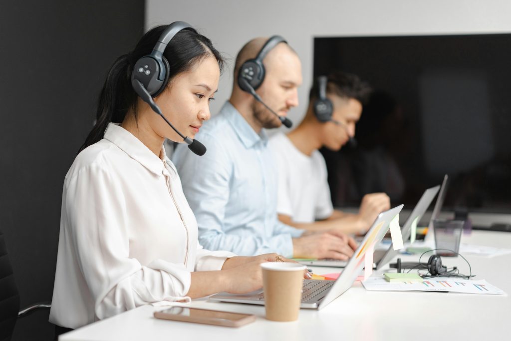 perbedaan desk collection dan debt collector